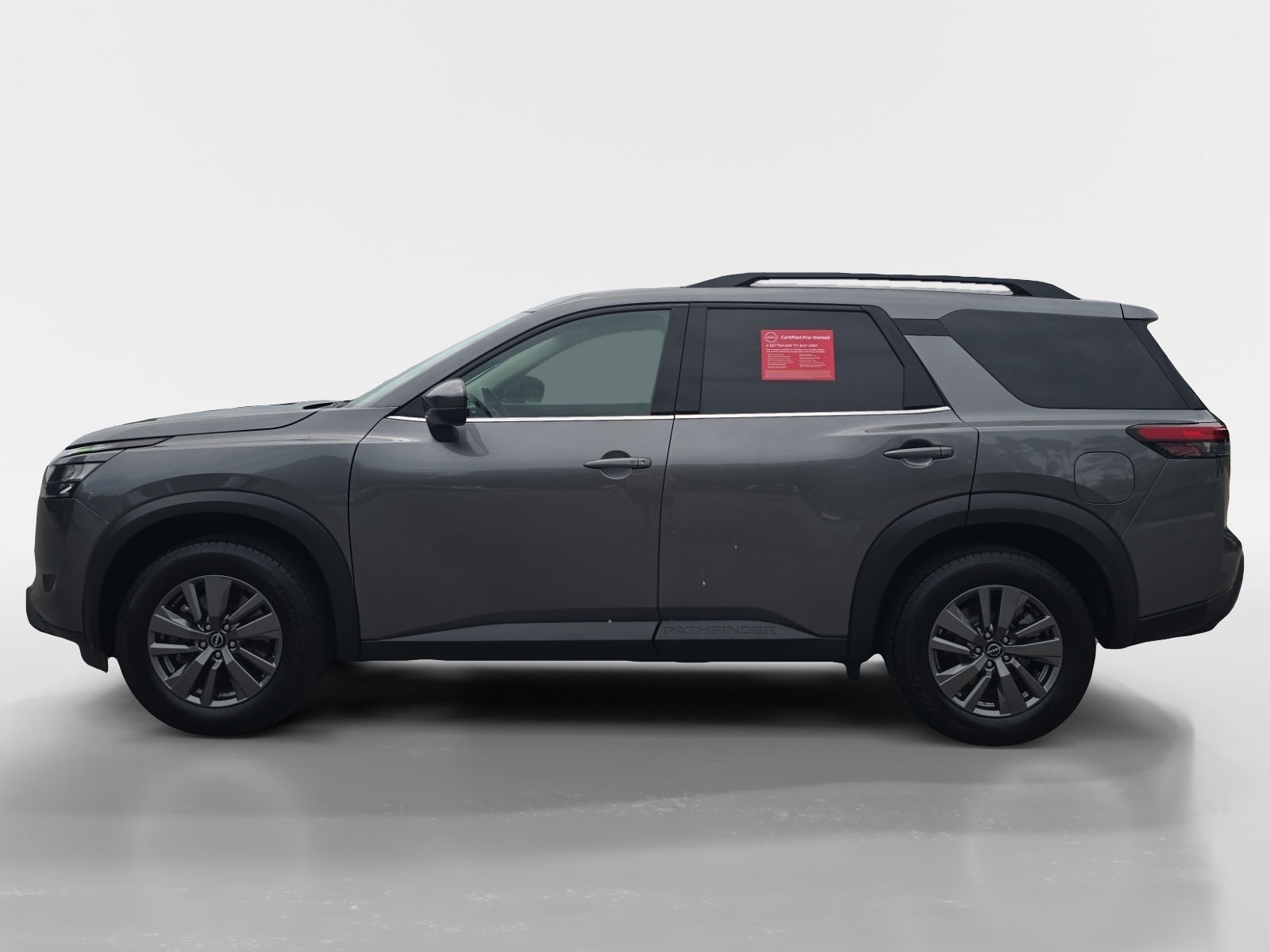 2024 Nissan Pathfinder — side profile view