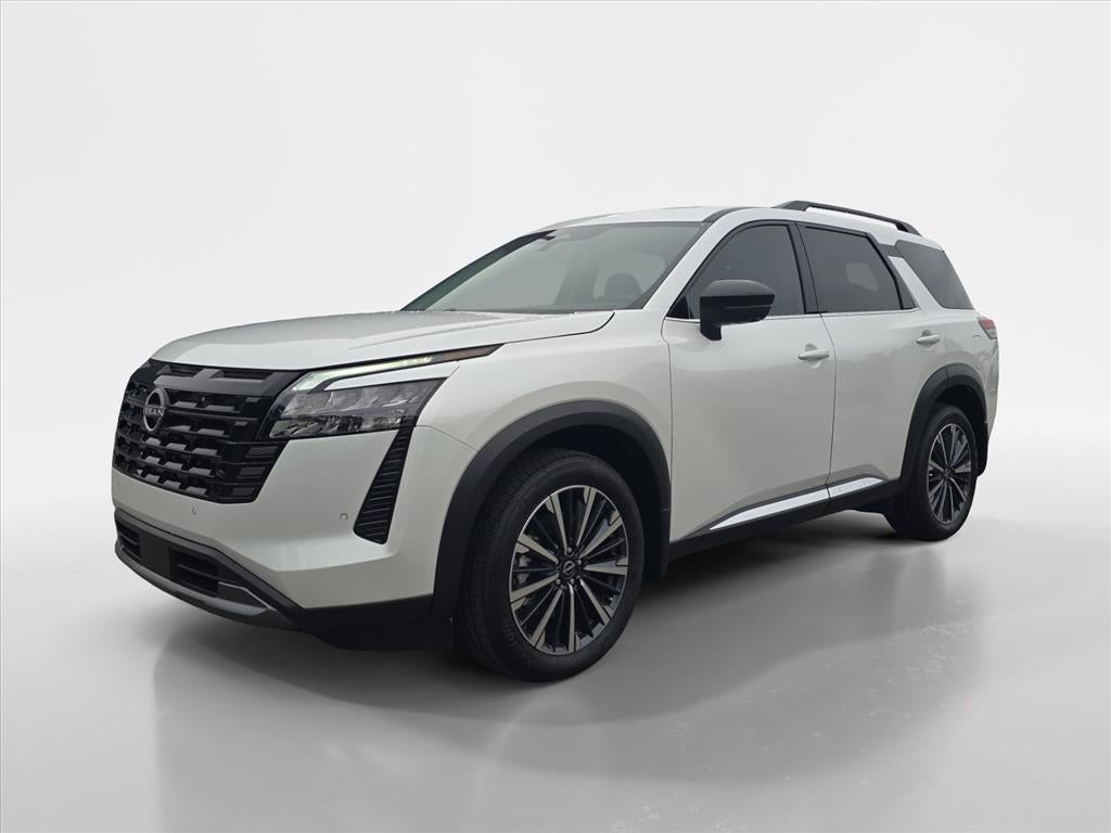 2026 Nissan Pathfinder Platinum in Everest White Pearl Tricoat — front three-quarter view